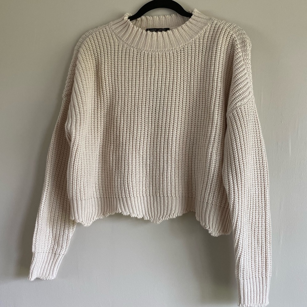 Romeo + Juliet Couture Cropped Sweater